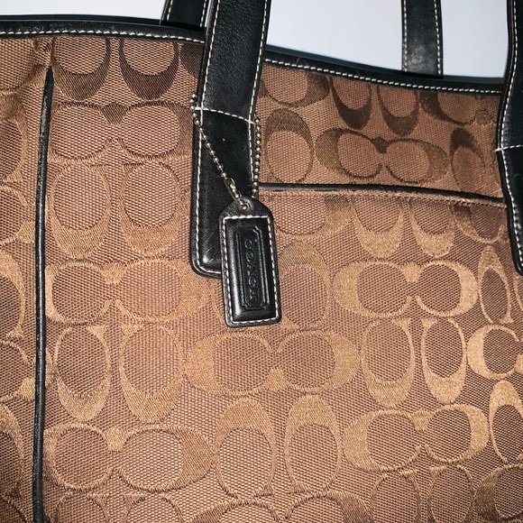 Womans brown Coach bucket purse - Picture 5 of 15